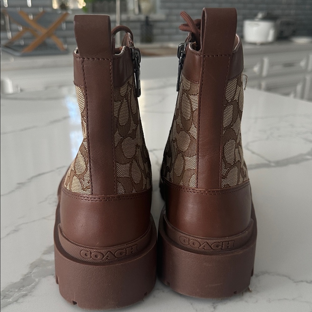 City sole Brown Lace-Up Coach Boots 9.5 - Picture 6 of 9